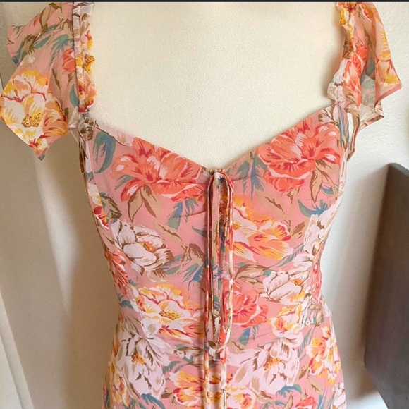 Wayf Floral Ruffle Sleeve Dress - Picture 3 of 8